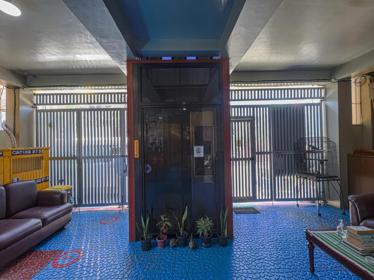 Alicia Apartment Paranaque City Exterior photo